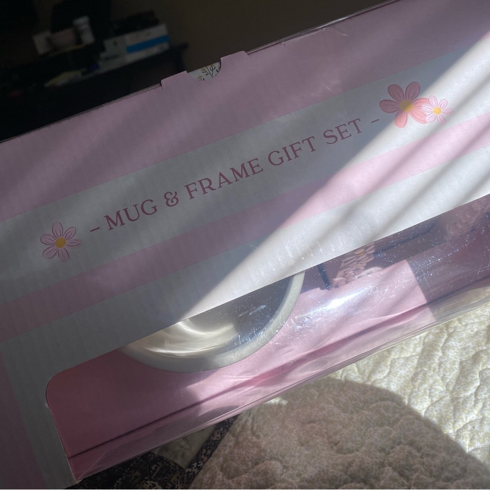 FIRST OFFER GETS IT Floral 'Love You Mimi' Mug Set - Picture 2 of 2